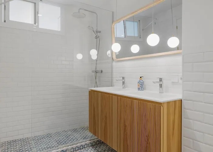 Lux First Line To The *